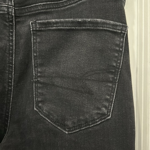 American eagle next level stretch size 8 short - Picture 4 of 6